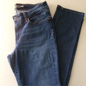 Levi's Indigo Blue Slim Jeans with Contrast Stitching